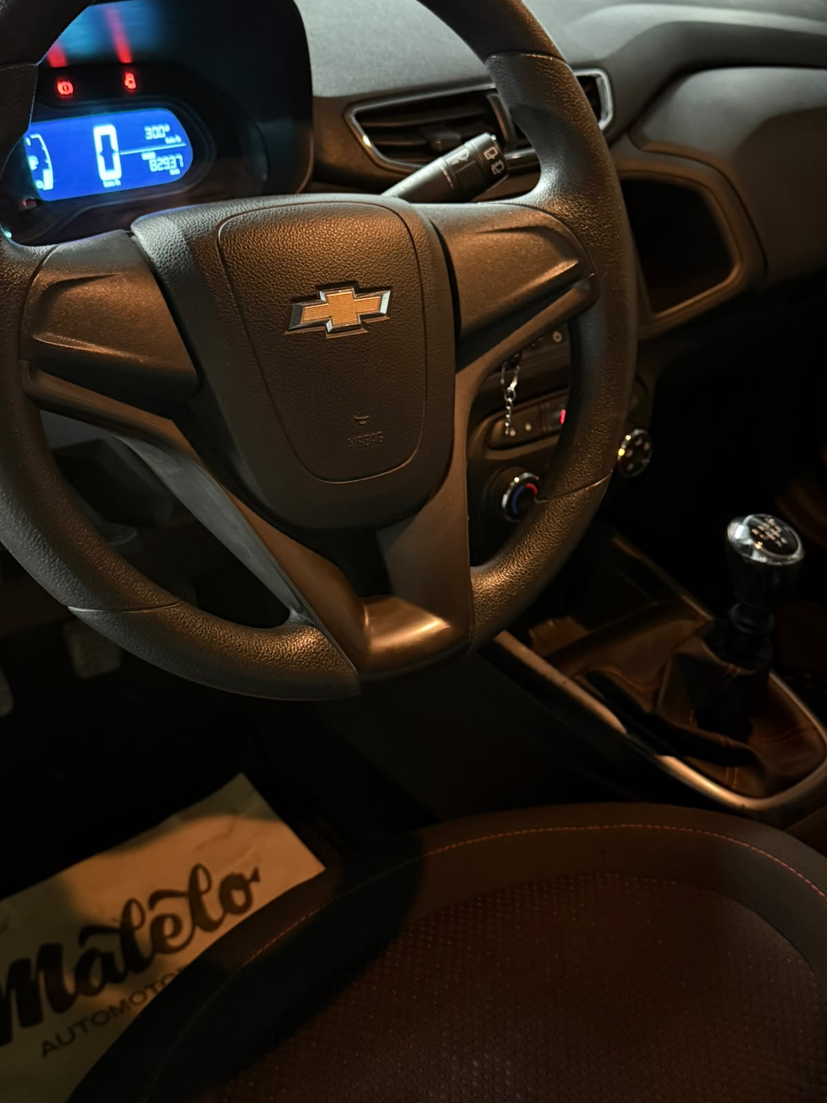 CHEVROLET - ONIX  LTZ   1.4  - MANUAL  - 2015